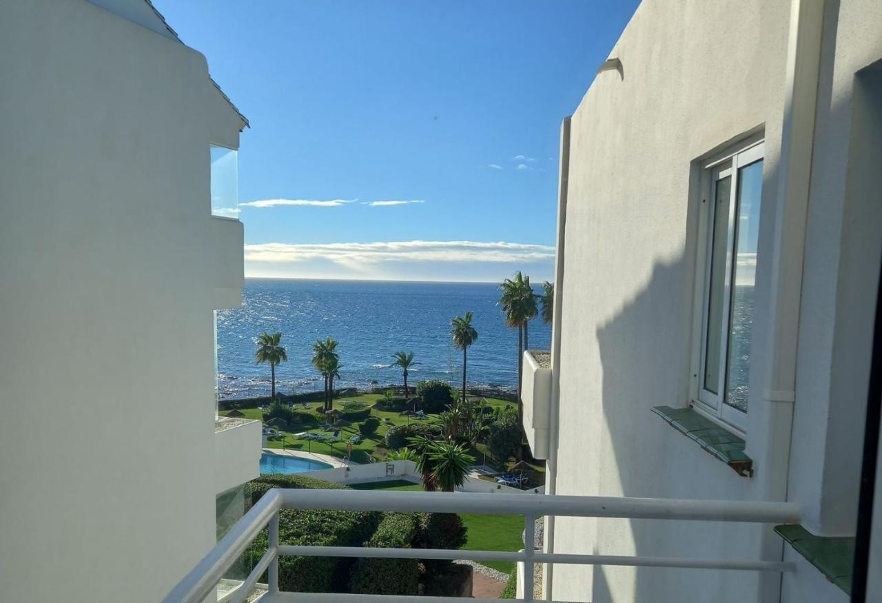 Miraflores Beachfront Penthouse Sitio de Calahonda Bagian luar foto